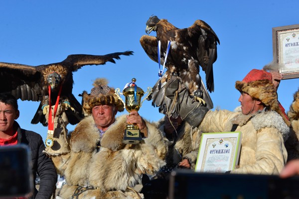 Mongolia Golden Eagle Festival 2020 Discover Altai